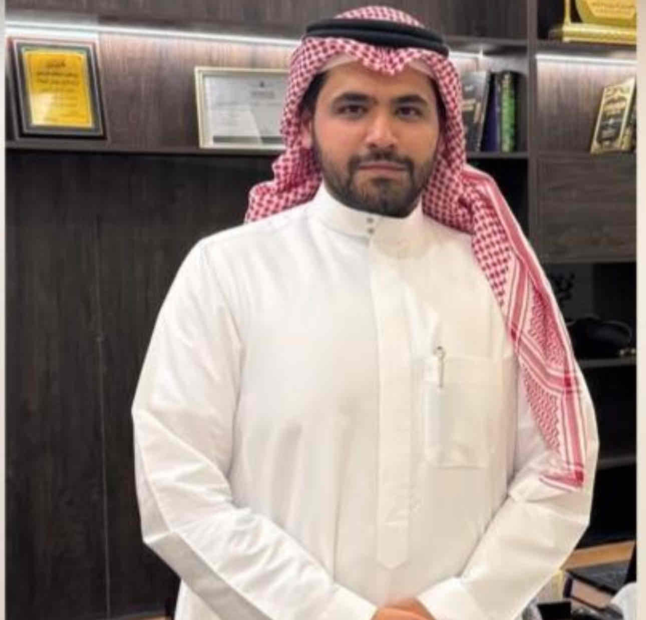 عبدالعزيز بن فايز - محامي مرخّص